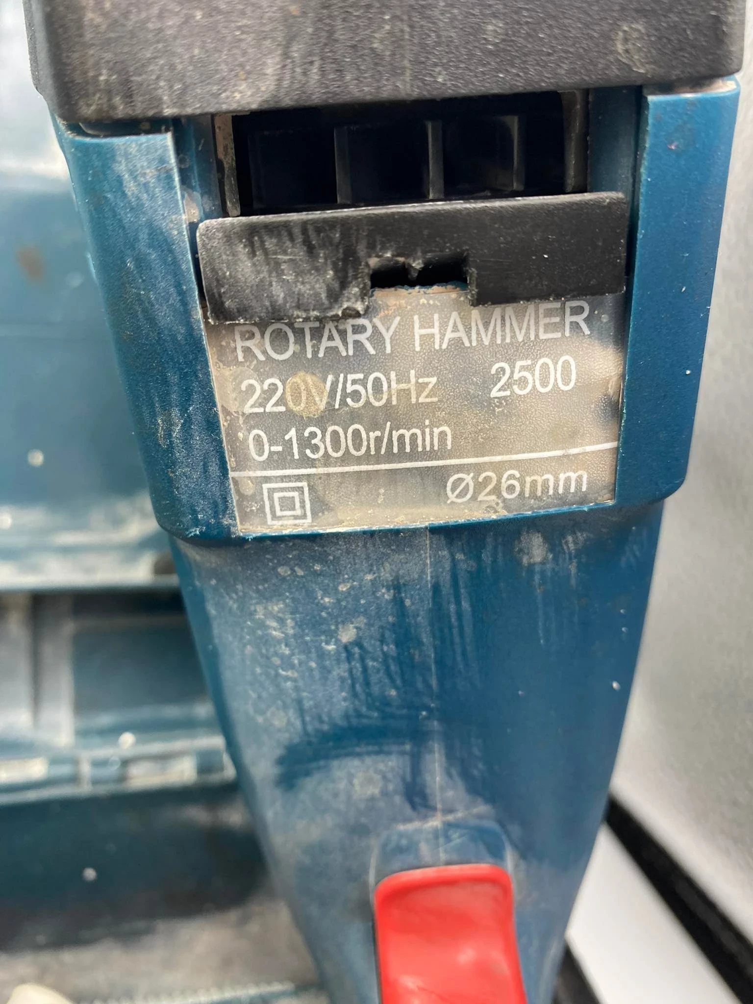 mlotowiertarka-erman-z1a2602-walizka-zasilanie-sieciowe