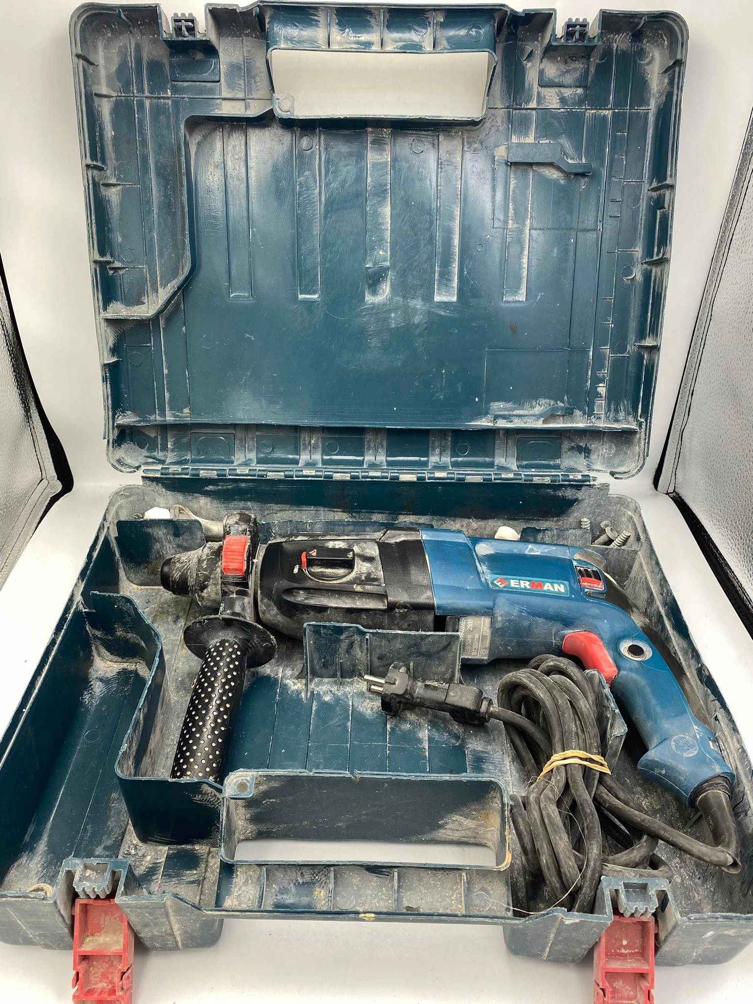 mlotowiertarka-erman-z1a2602-walizka-krolowej-jadwigi-20d-dabrowa-gornicza