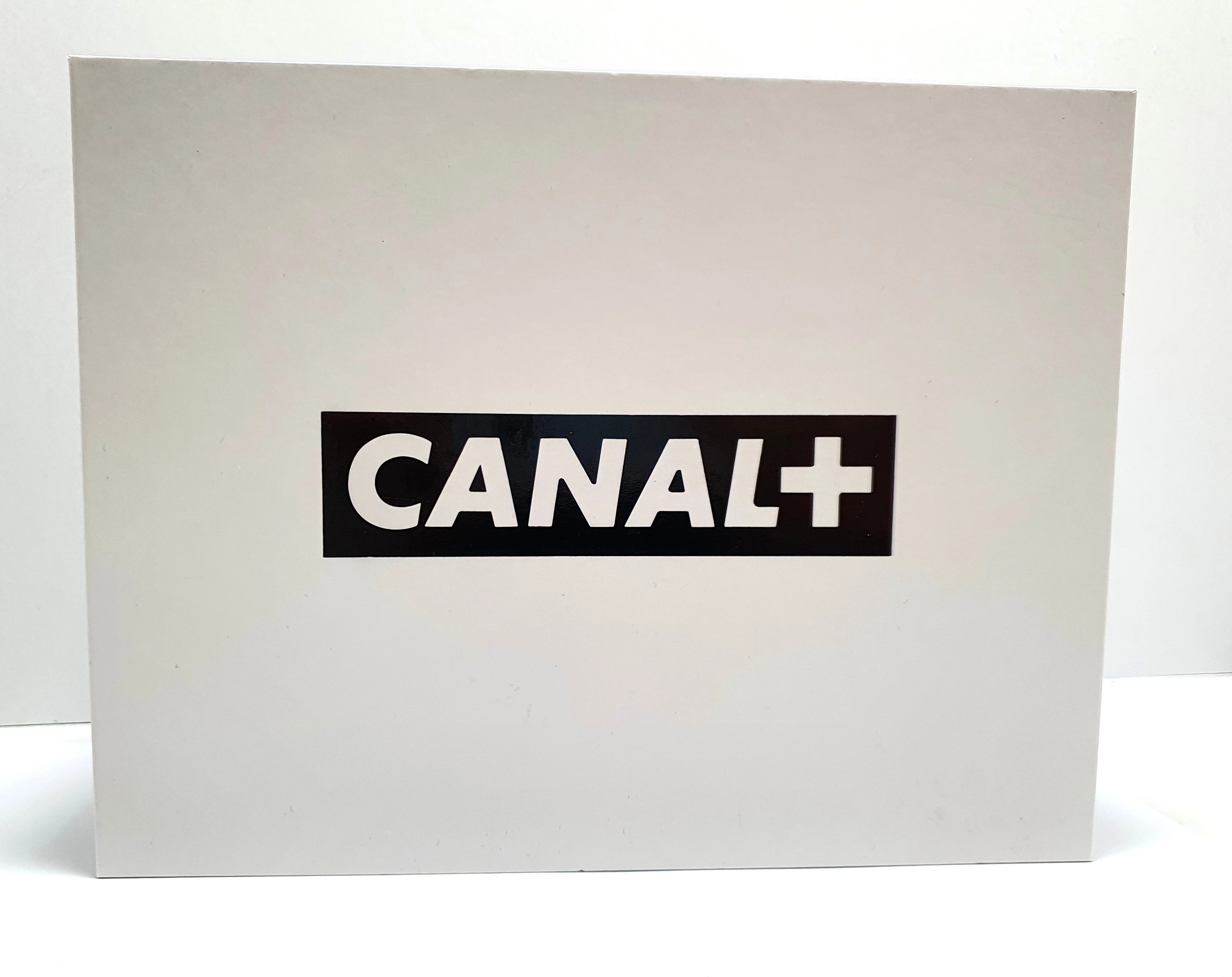 tuner-canal-box-4k-ultra-hd-android-smart-stan-uzywany