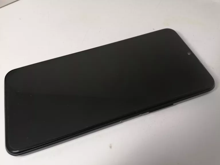 TELEFON VIVO Y 33S