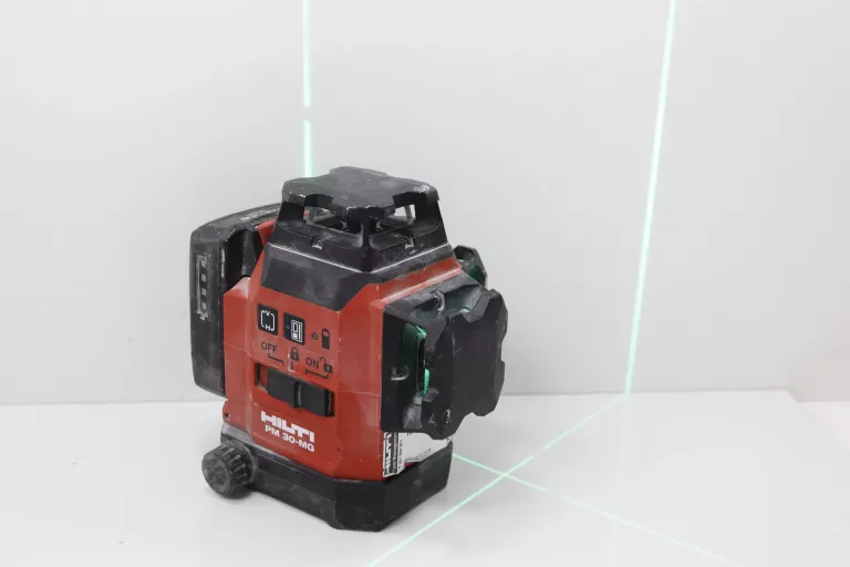 LASER KRZYŻOWY HILTI PM 30-MG +ŁAD +WALIZKA