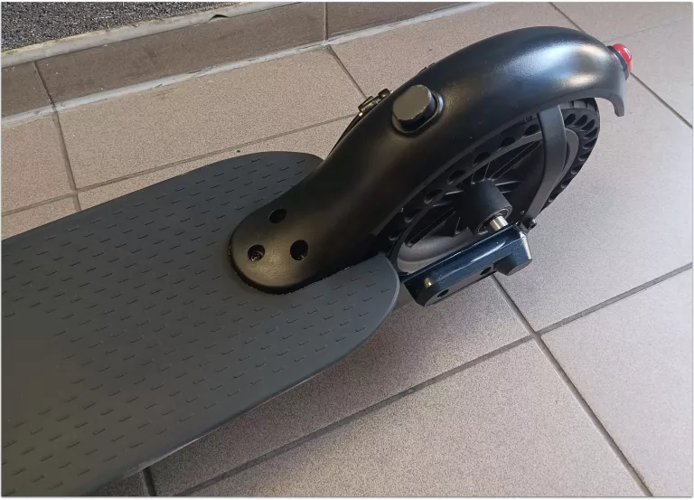 hulajnoga-elektryczna-redbull-racing-85-predkosc-maksymalna-20