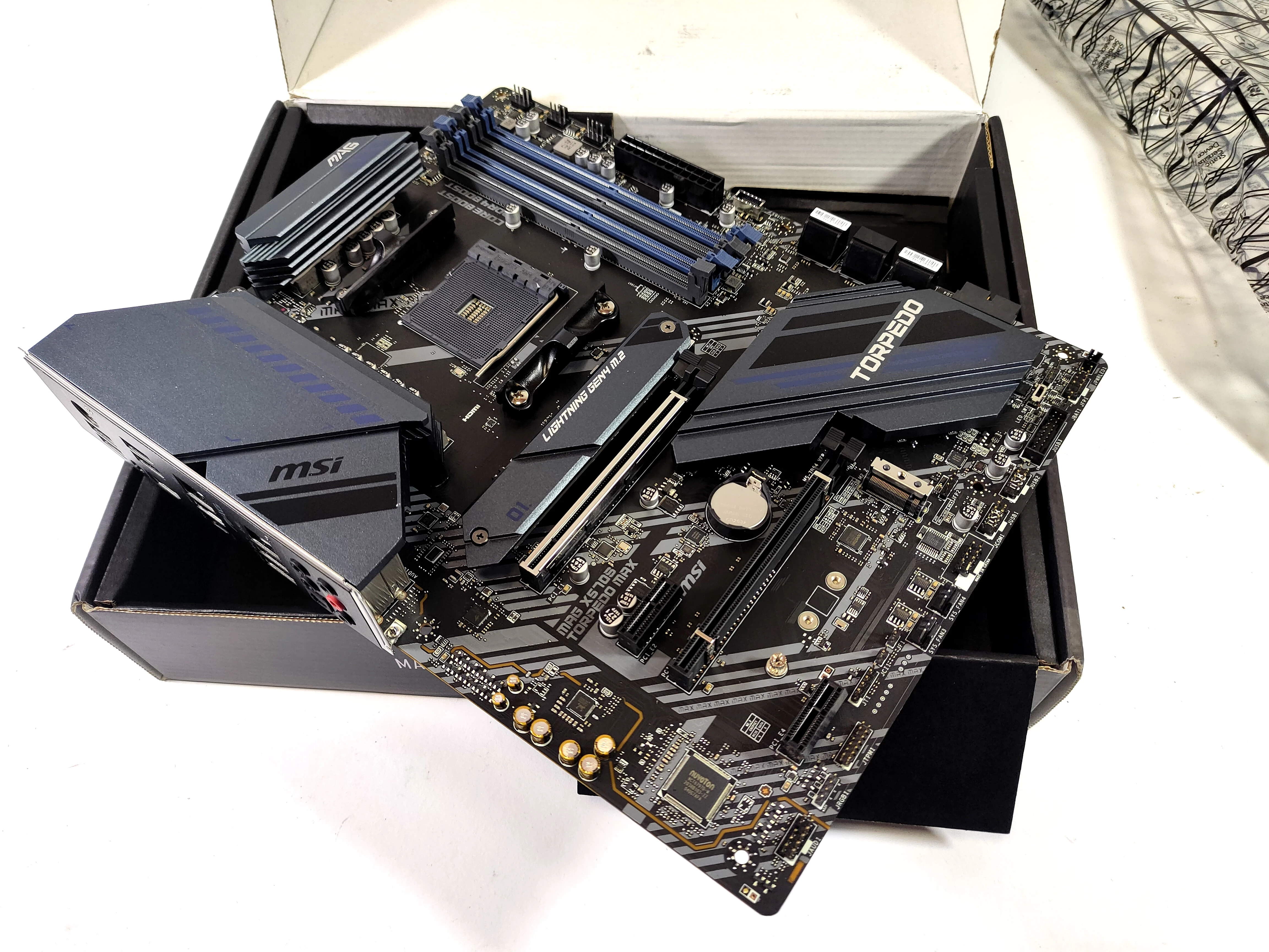 plyta-glowna-msi-x570-torpedo-max-usterka-typ-obslugiwanej-pamieci-ddr4