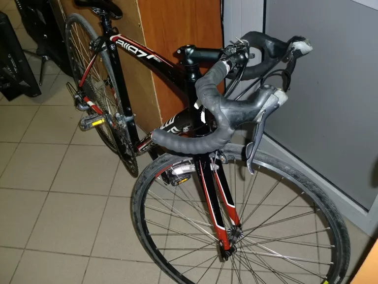 ROWER SZOSOWY SPECIALIZED ALLEZ E5 +UMOWA KUPNA