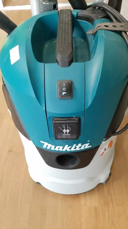 odkurzacz-przemyslowy-makita-vc2512l-plus-worki-marka-makita
