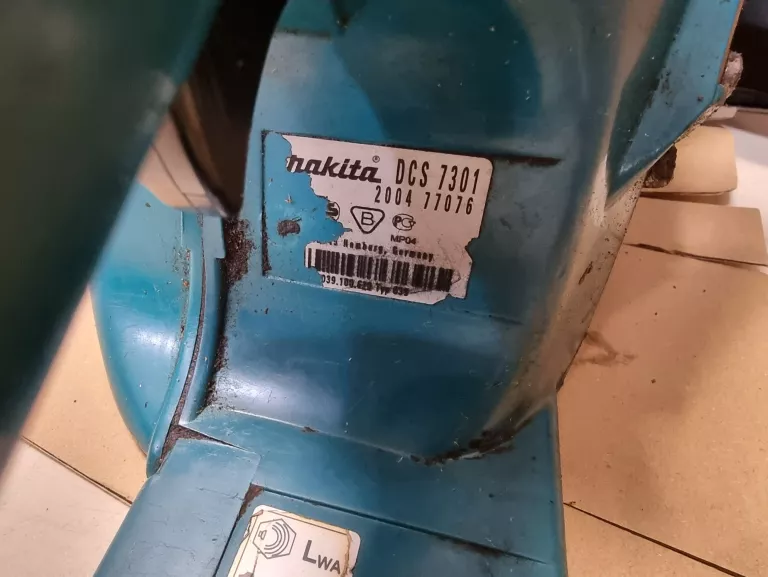 pila-spalinowa-makita-dcs7301-product-id