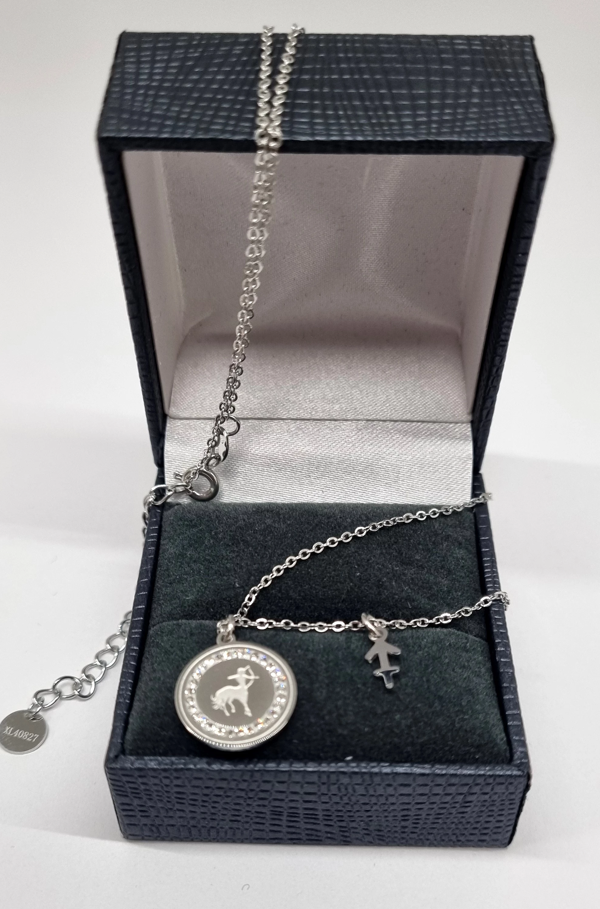 celebrytka-stal-zodiak-strzelec-meczennikow-8-radzionkow