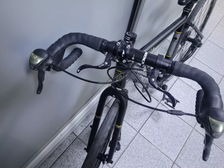 GRAVEL KONA ROVE AL | RAMA 49 CM | 28 | CZARNY