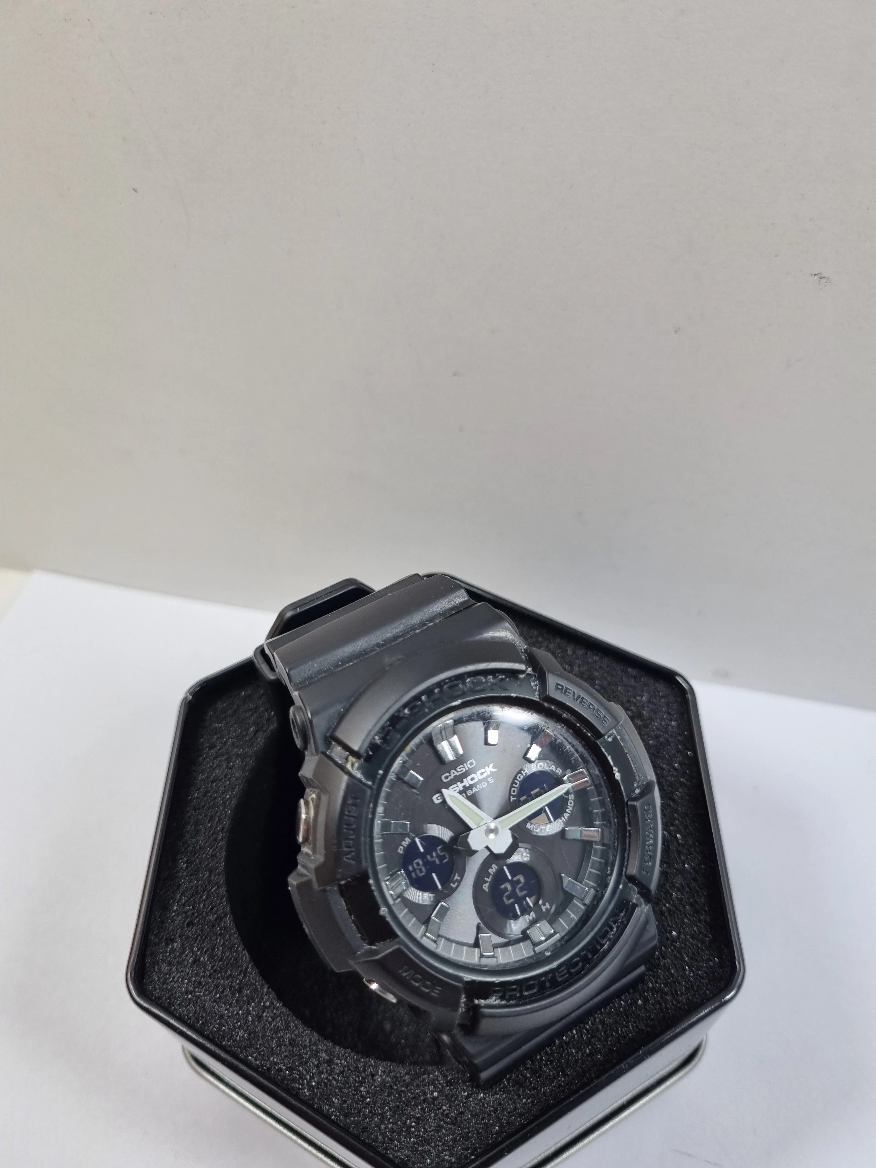 zegarek-casio-g-shock-5444-typ-nareczny