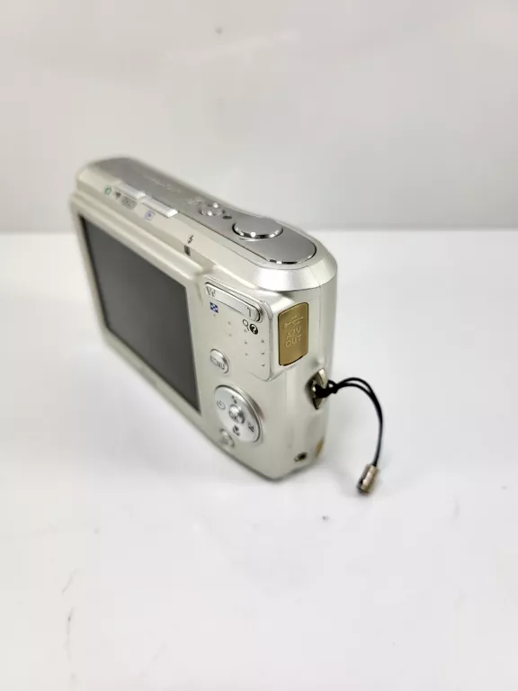 APARAT NIKON COOLPIX L16 KOMPLET