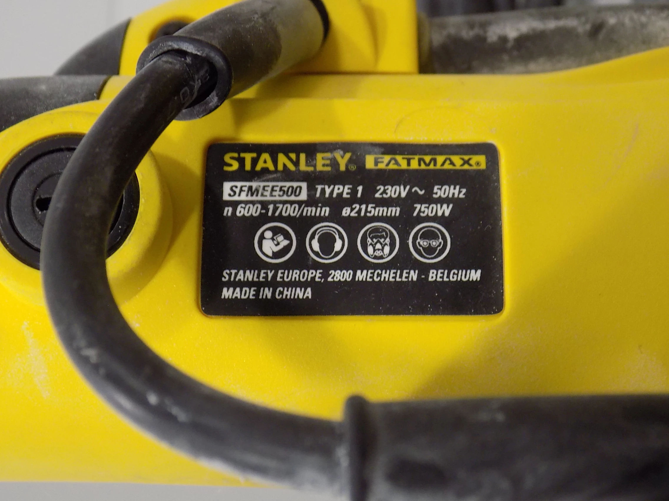 szlifierka-do-gipsu-zyrafa-stanley-sfmee500-750w-wyzwolenia-28-ozimek