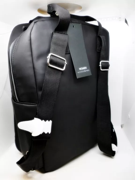 PLECAK ESSENTIAL NEW YORKER 858184 CZARNY