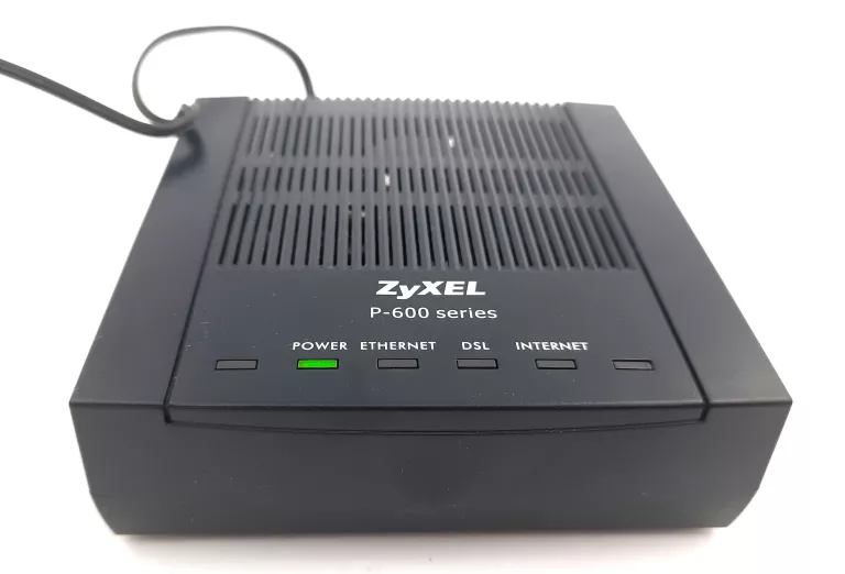 ROUTER-MODEM ZYXEL P-660R-D1 KOMPLET