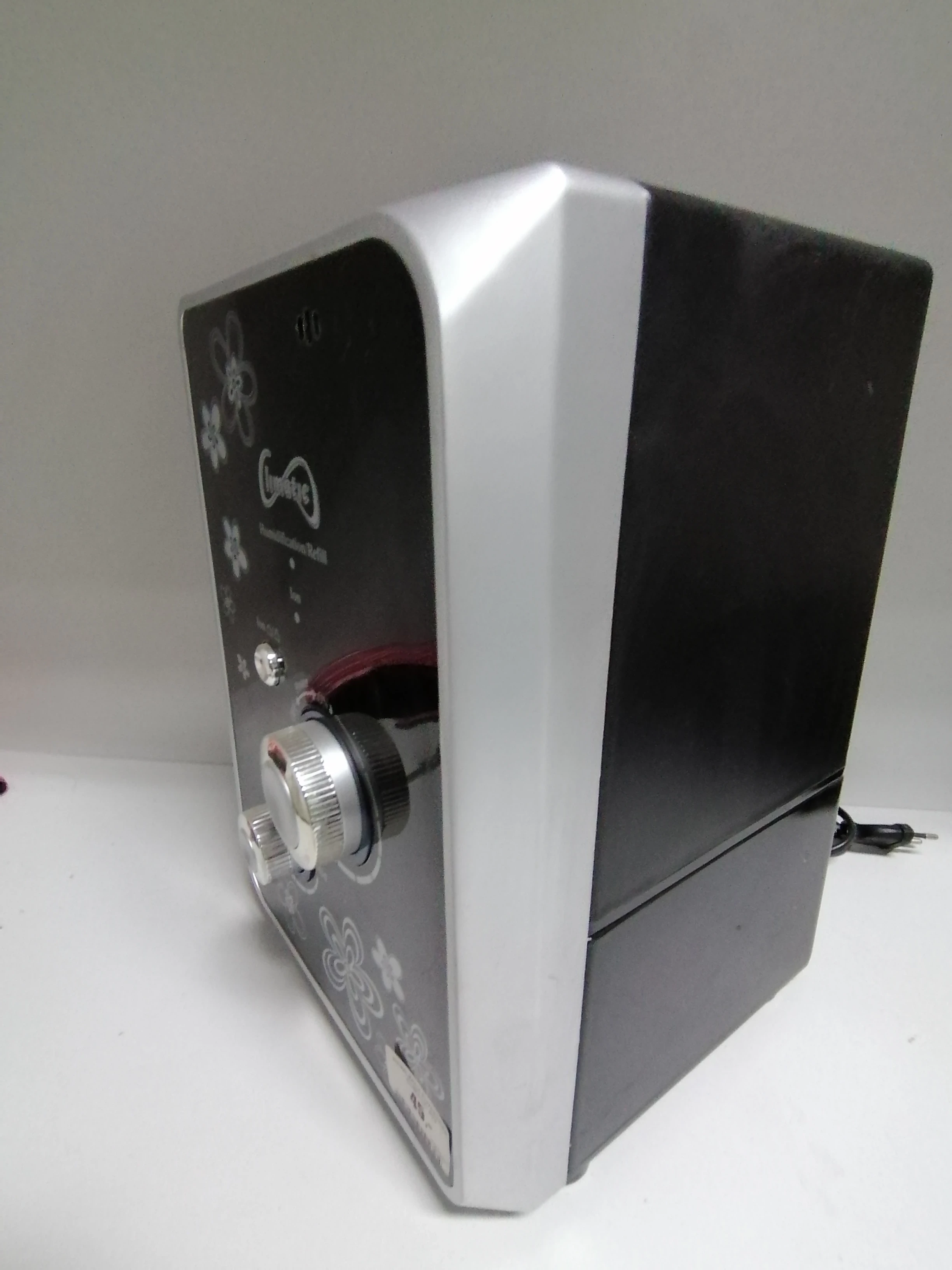 nawilzacz-powietrza-climatic-633-kolor-dominujacy-czarny