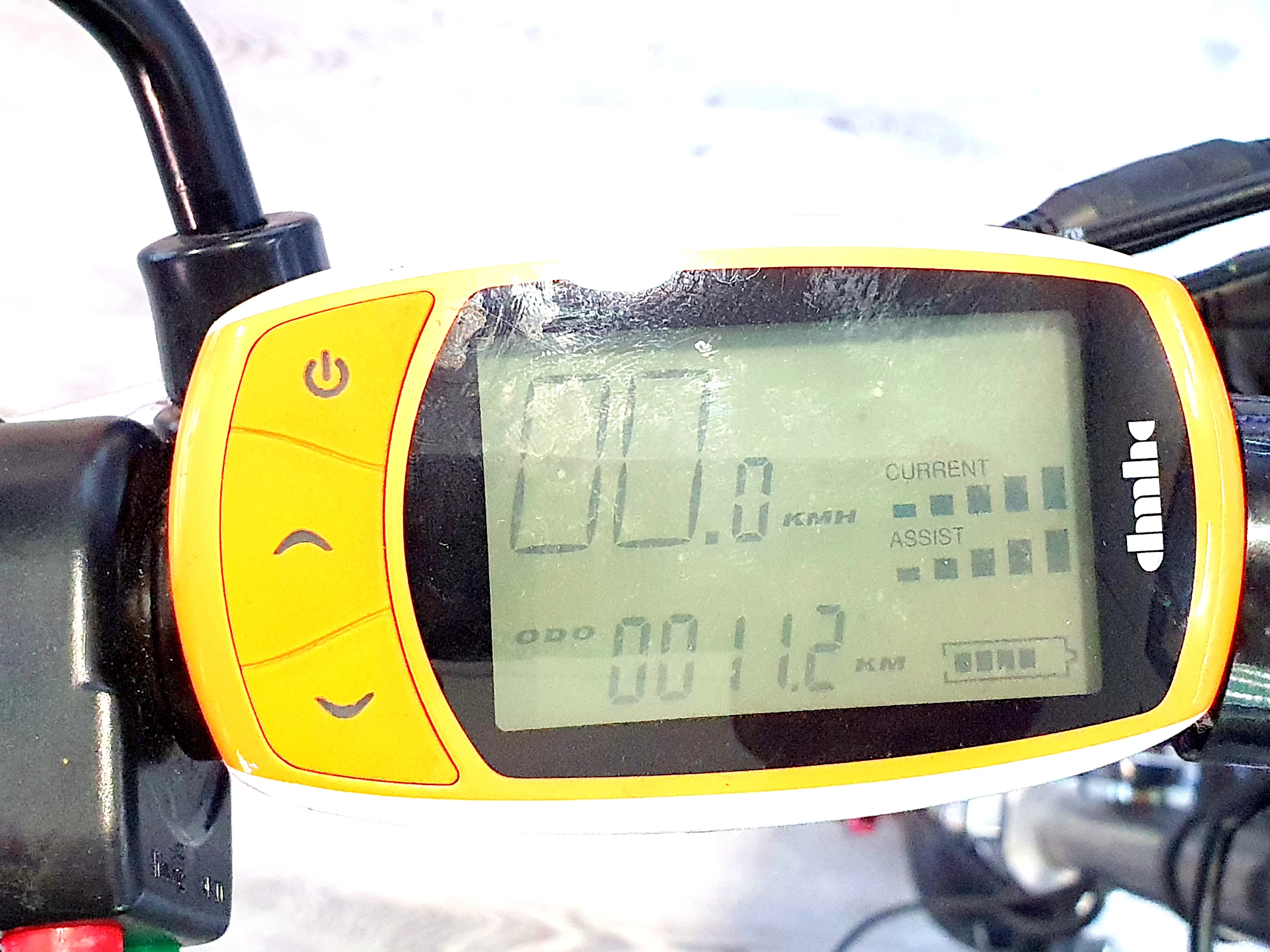 hulajnoga-elektryczna-mach-1-ladowarka-kod-producenta-mach-1