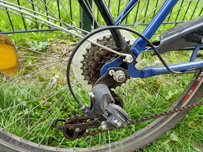 rower-damski-niebieski-kola-26-cali-kolor-niebieski