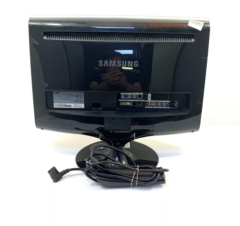 monitor-z-funkcja-telewizora-samsung-t220hd-marka-samsung