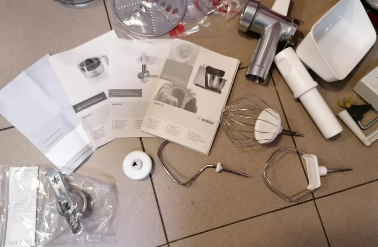 ROBOT BOSCH MUM 55761 KPL BEZ PUDEŁKA