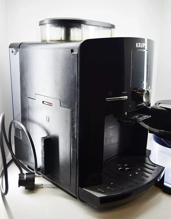 ekspres-do-kawy-krups-ea82-opis-marka-krups