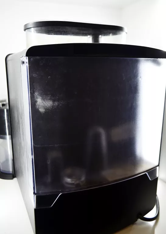 ekspres-do-kawy-krups-ea82-opis-kod-producenta-ea82