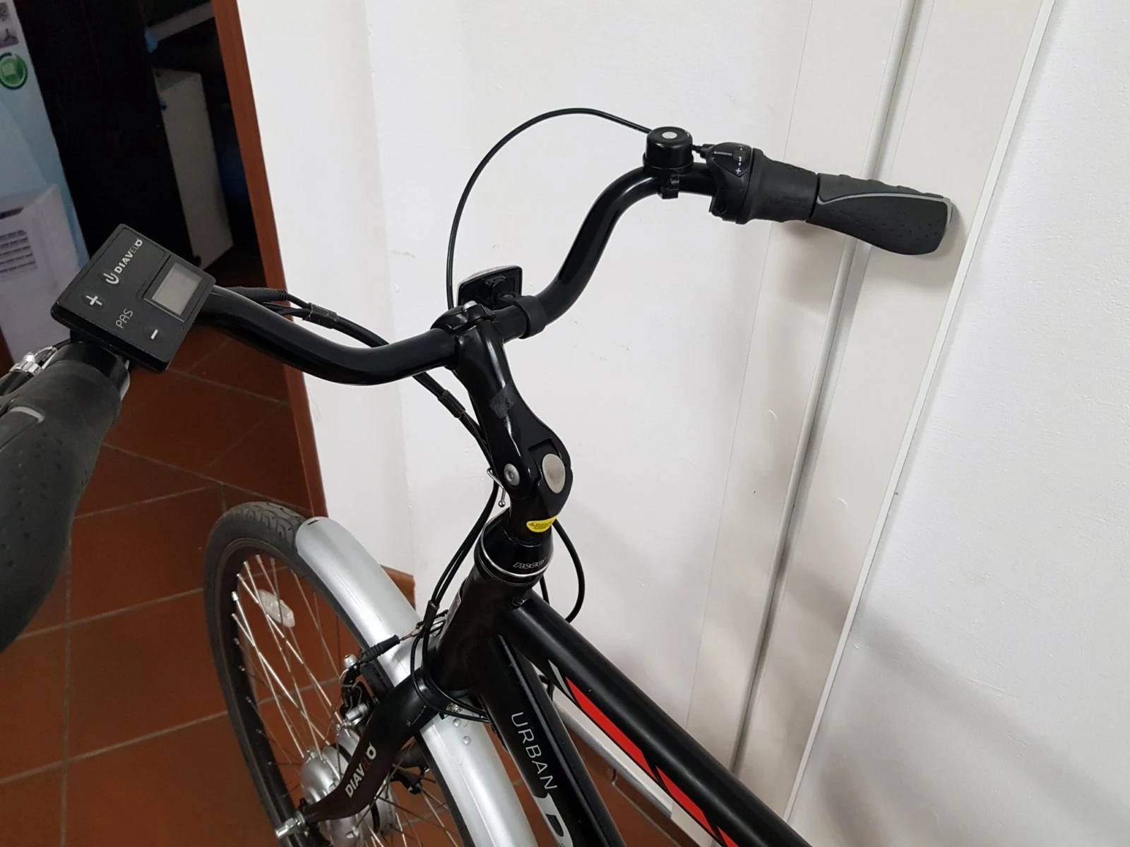 rower-elektryczny-diavelo-urban-size-53-product-id-435078fa-a544-4613-a654-0939d8c3845f