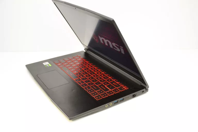 LAPTOP MSI GF63 THIN  8GB 512GB SSD