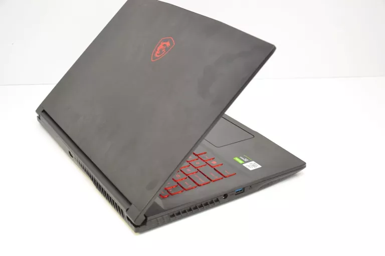 LAPTOP MSI GF63 THIN  8GB 512GB SSD