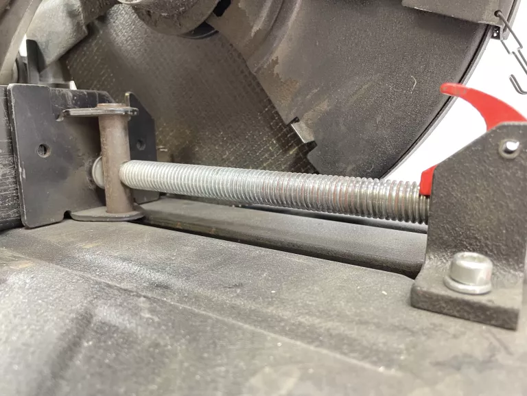 przecinarka-do-metalu-2600w-355mm-graphite-59g873-stan-uzywany