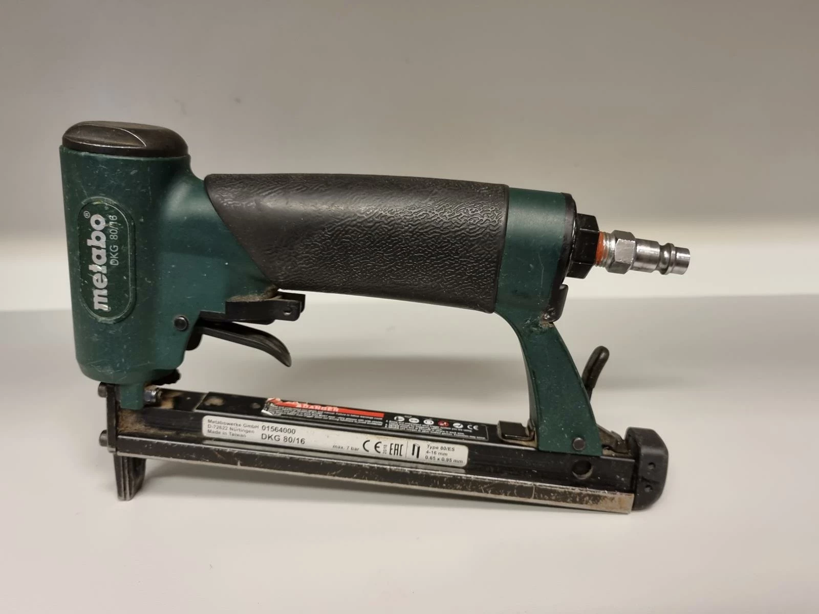 zszywacz-pneumatyczny-metabo-dkg-8016-ean-gtin-4007430245953