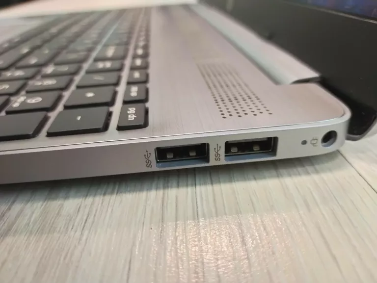 LAPTOP HP 250 G8 / 256GB/8GB/CELERON N4020/WIN11