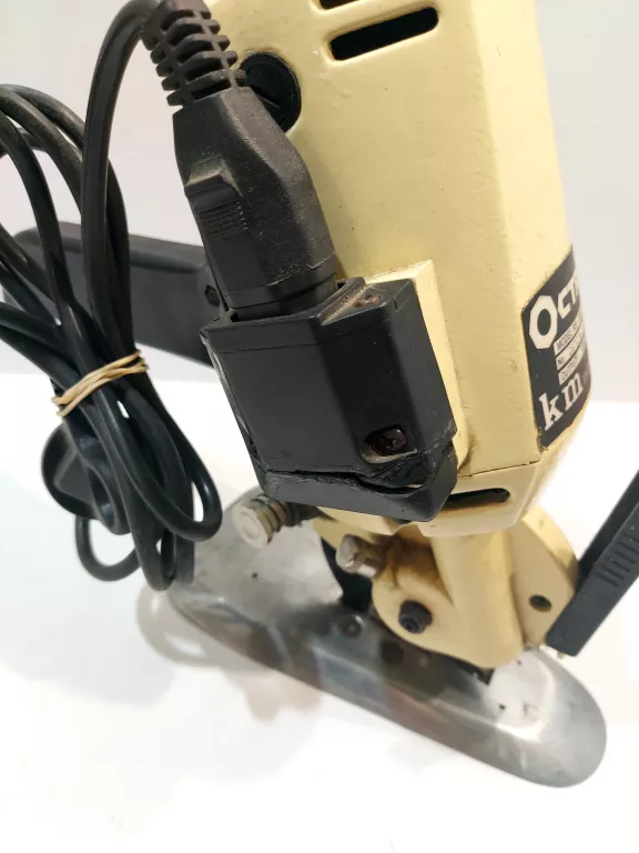 RS-100 OCTA MASZYNA KROJCZA KM