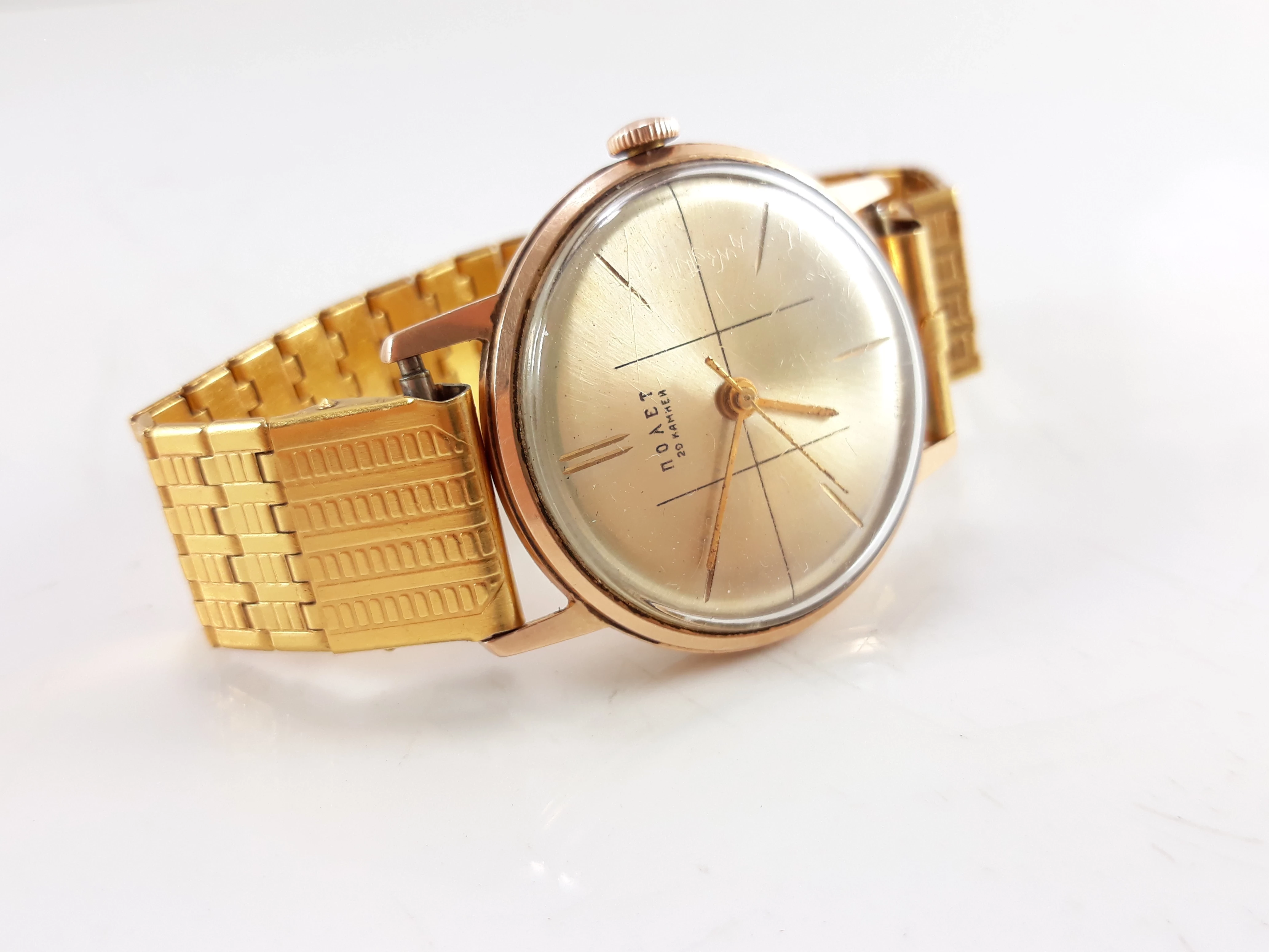 zloty-zegarek-poljot-p583-20-kamieni-ksztalt-koperty-okragla