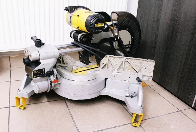 ukosnica-dewalt-dw718-marka-dewalt