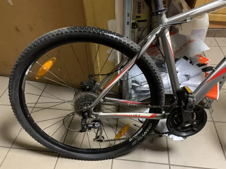 ROWERN GIANT1 REVEL 29ER SER C1304650 SREBRNY