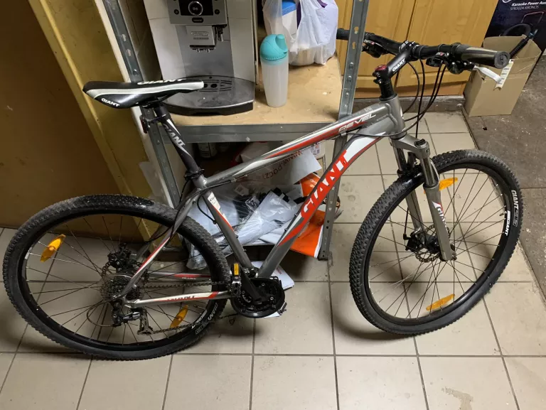 ROWERN GIANT1 REVEL 29ER SER C1304650 SREBRNY