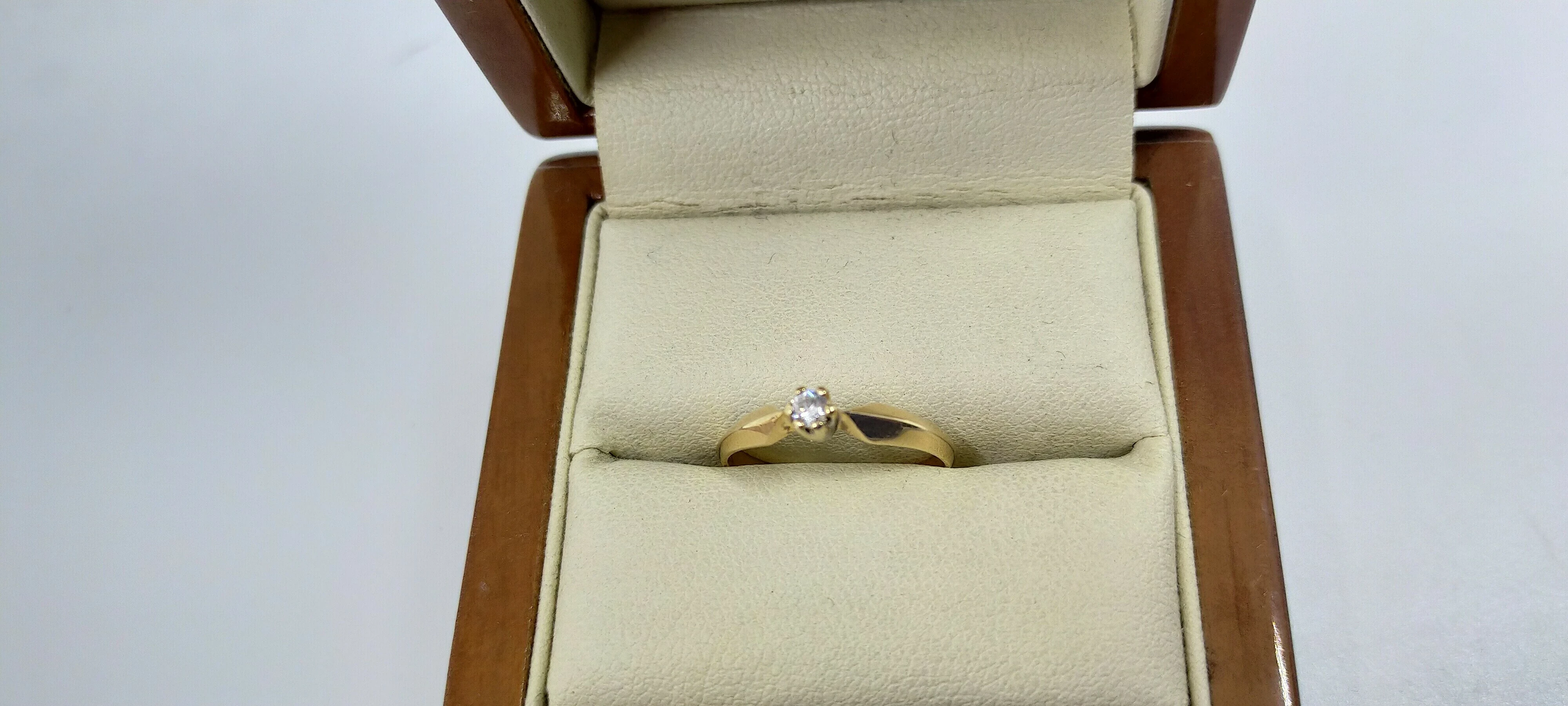 wyrob-jubilerski-uzywany-pierscionek-585-certyfikat-armii-krajowej-26-walbrzych-sj