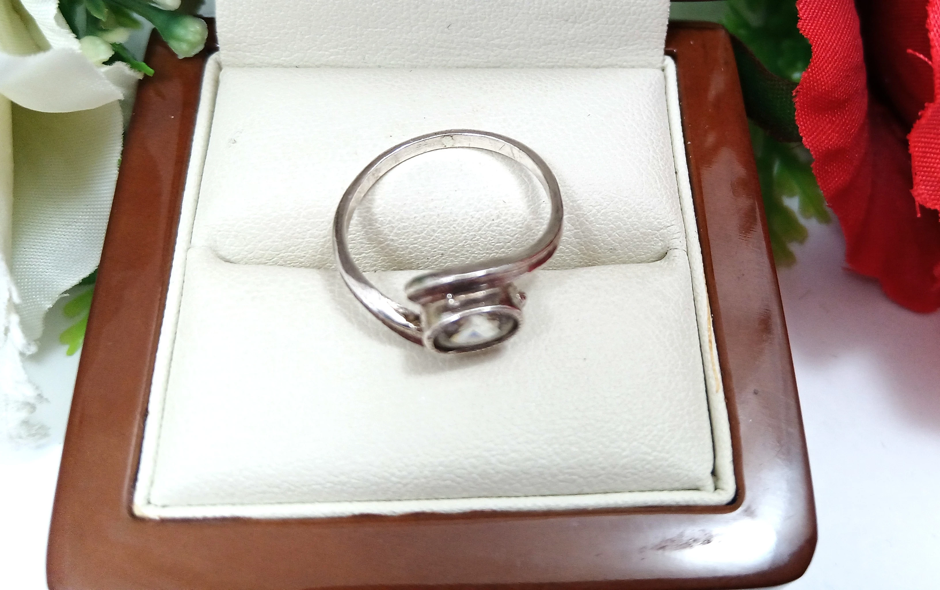 piekny-srebrny-pierscionek-r13-23g-925-rodzaj-2205-2