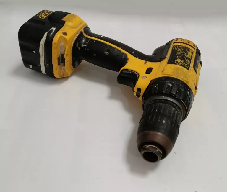 wkretarka-dewalt-dc743-zestaw-zasilanie-akumulatorowe