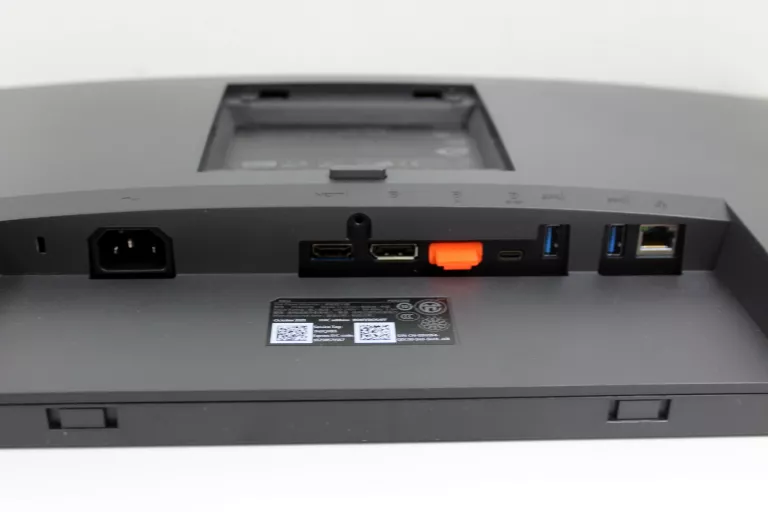 monitor-dell-p2422he-idealny-typ-matrycy-ips-pls