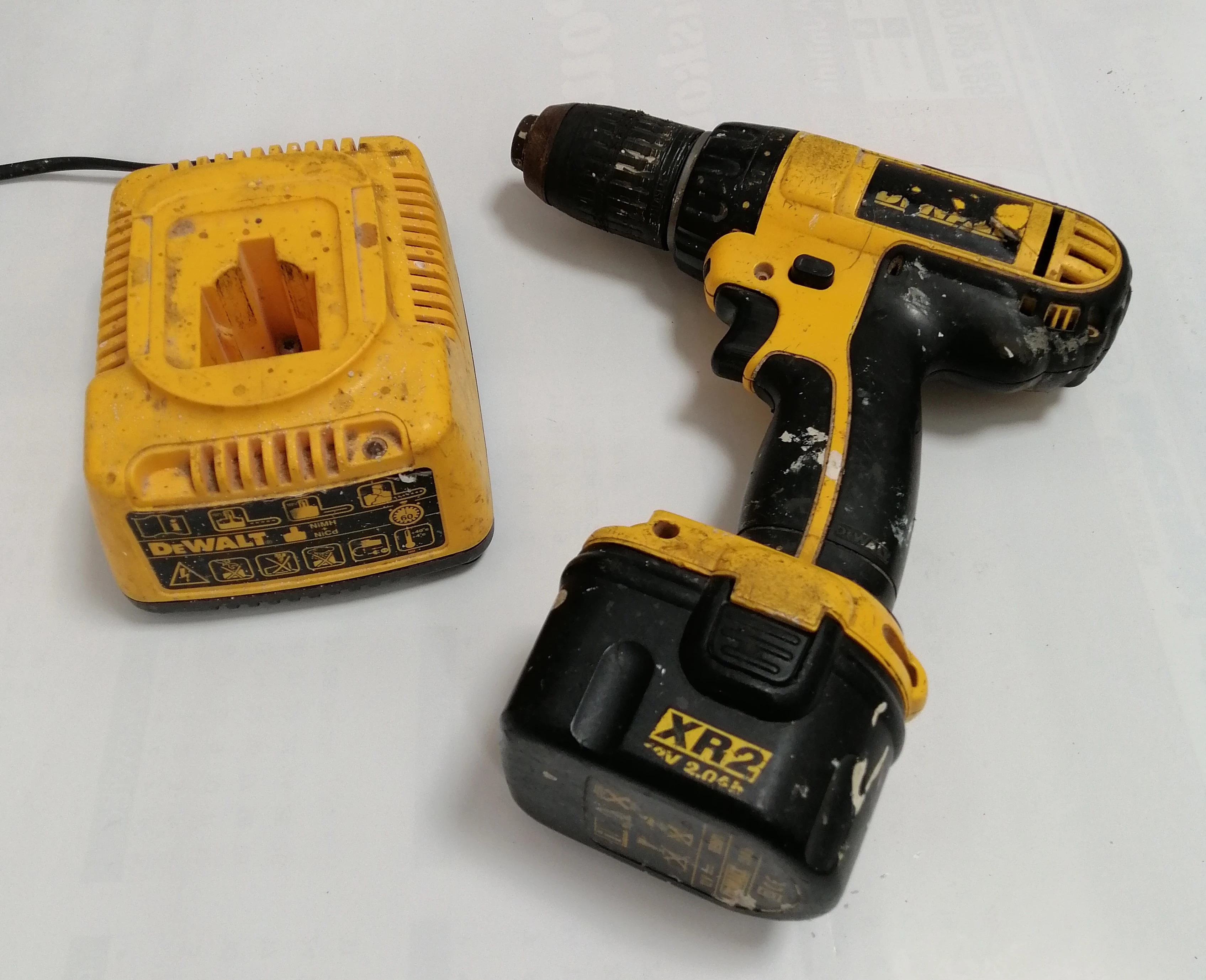 wkretarka-dewalt-dc743-zestaw-napiecie-v-12-v