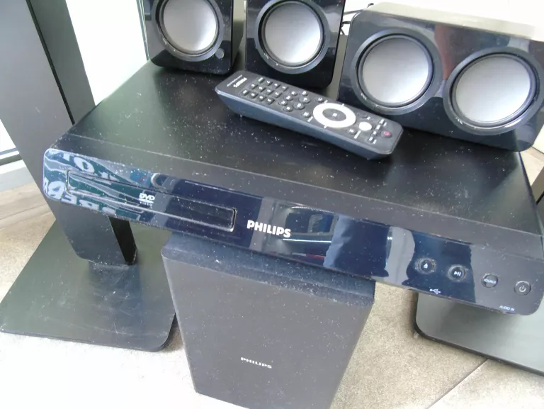 kino-domowe-philips-htd354012-system-dzwieku-51