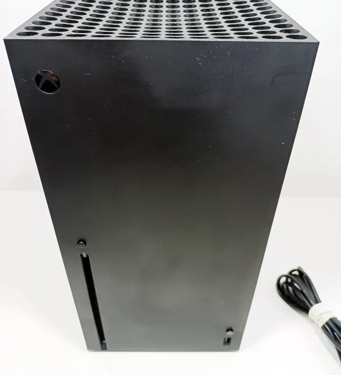 KONSOLA XBOX SERIES X 2 PADY 1882