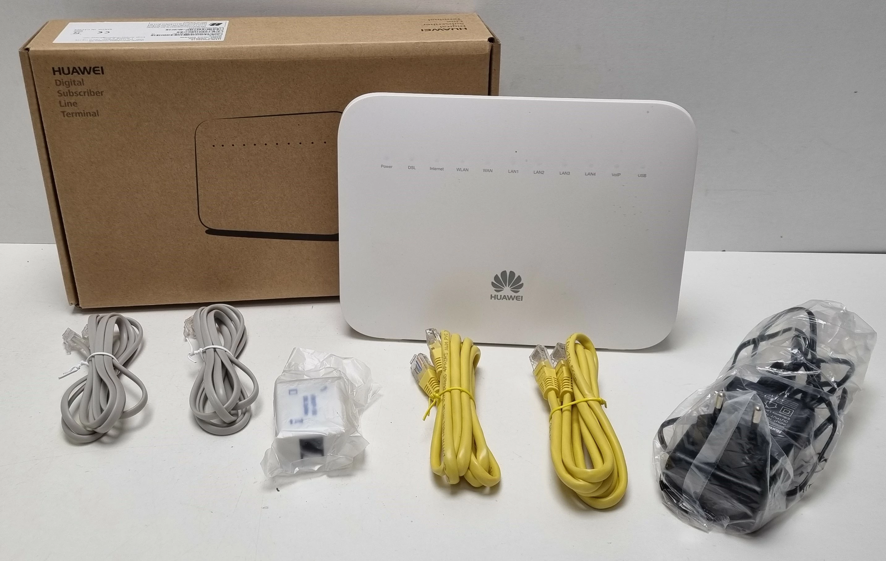 ROUTER W PUD DG8245V Routery WiFi i Access Pointy Loombard.pl