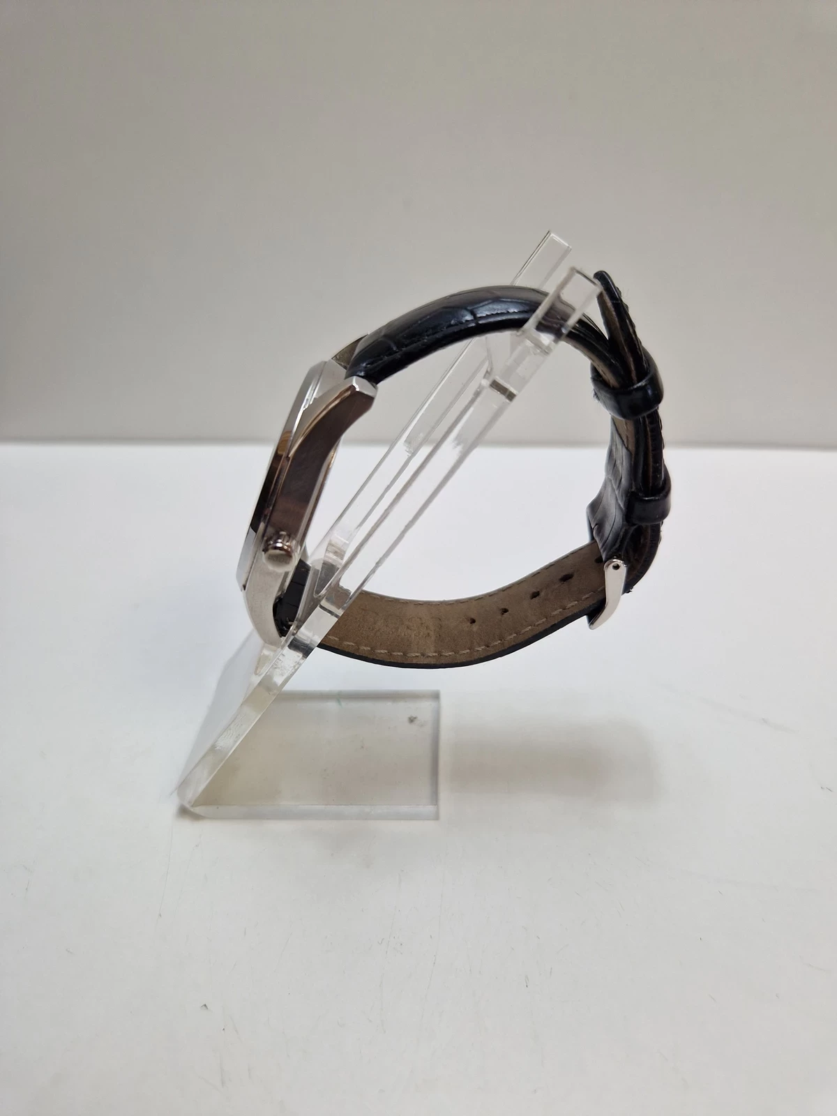 zegarek-hugo-boss-1513386-ambassador-niebieski-mechanizm-kwarcowy