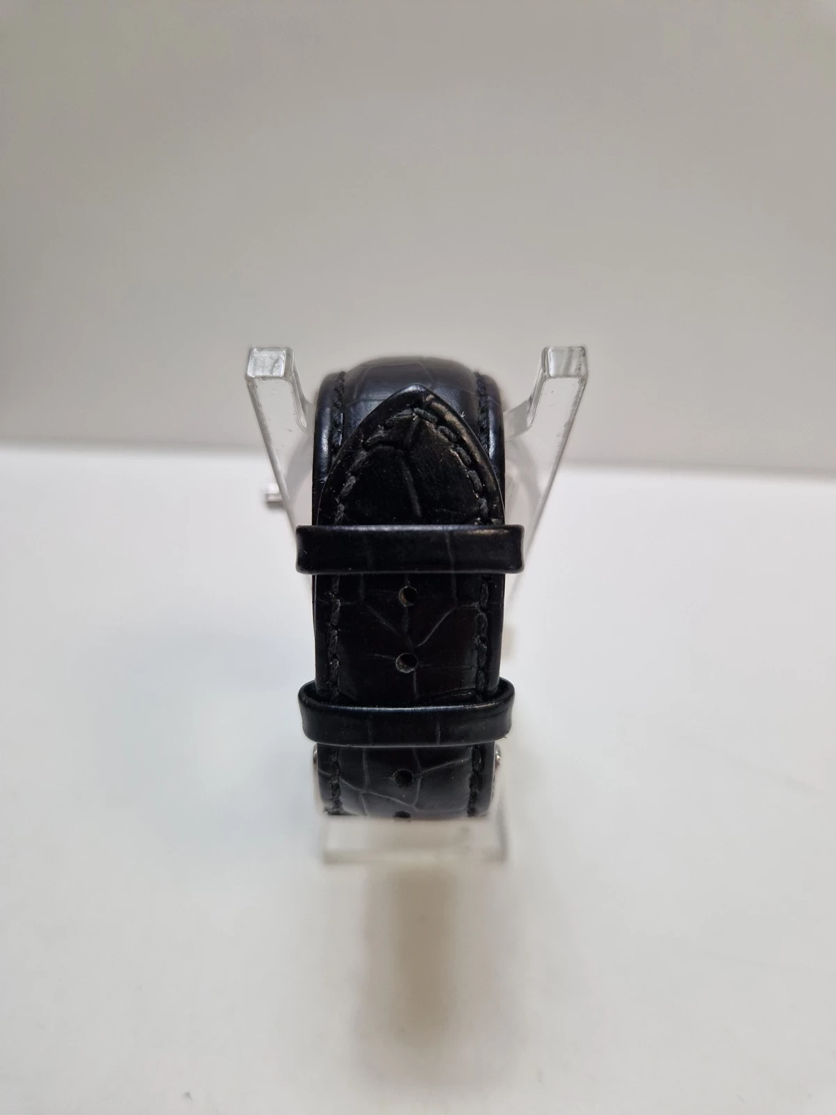 zegarek-hugo-boss-1513386-ambassador-niebieski-ksztalt-koperty-okragla