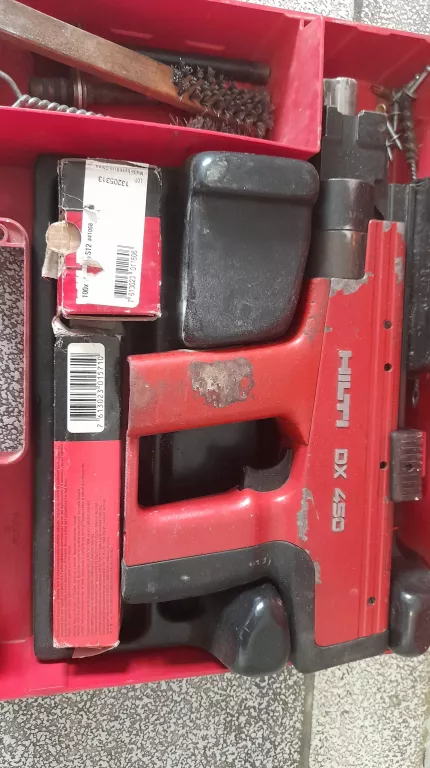 GWOŹDZIARKA HILTI DX 450 KOMPLET