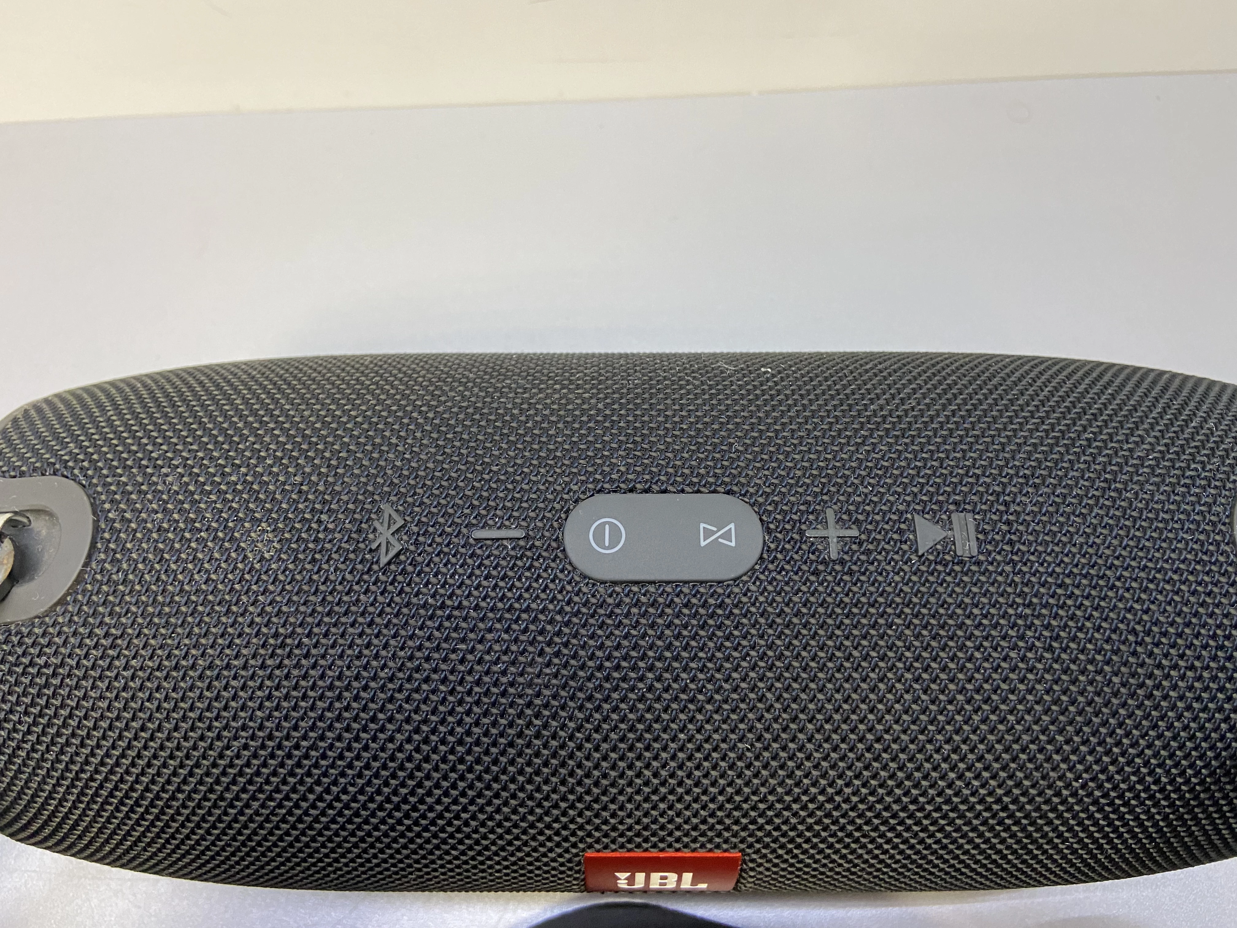 glosnik-jbl-xtreme-moc-40