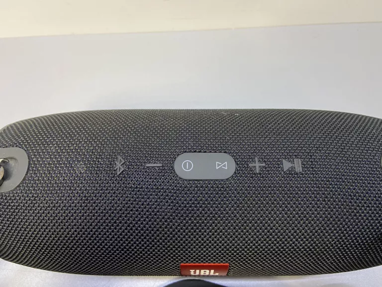 glosnik-jbl-xtreme-moc-40