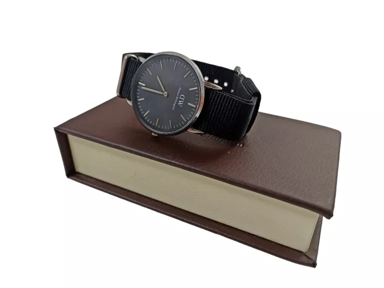 DANIEL WELLINGTON CLASSIC B36R8 M skie Loombard.pl