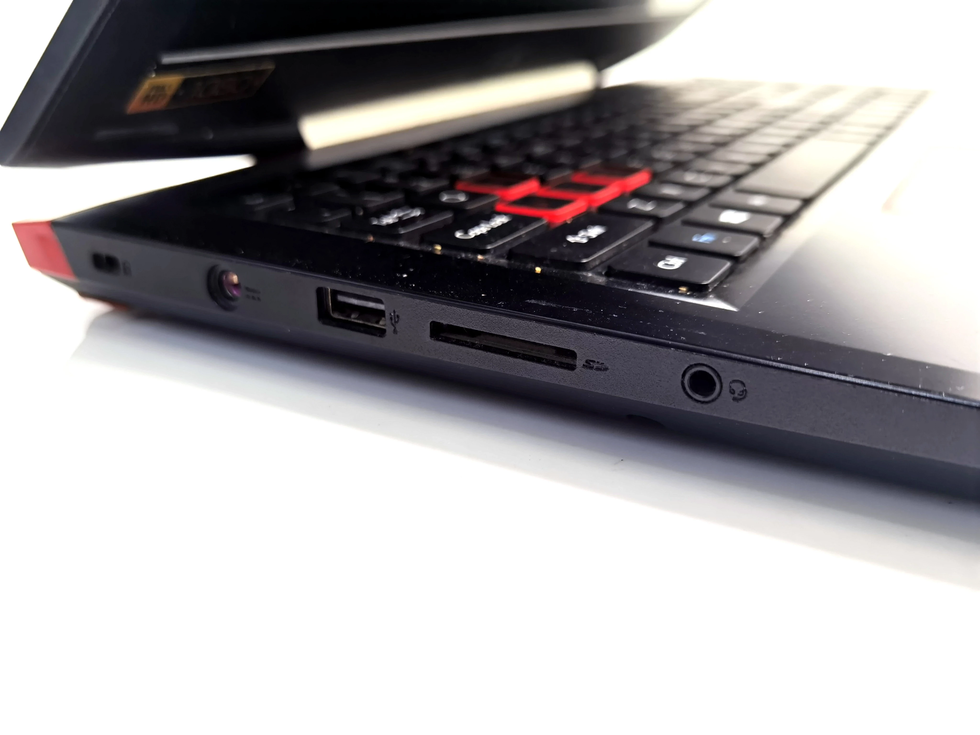 laptop-acer-vx5-591g-i5-81000gb-seria-procesora-intel-core-i5